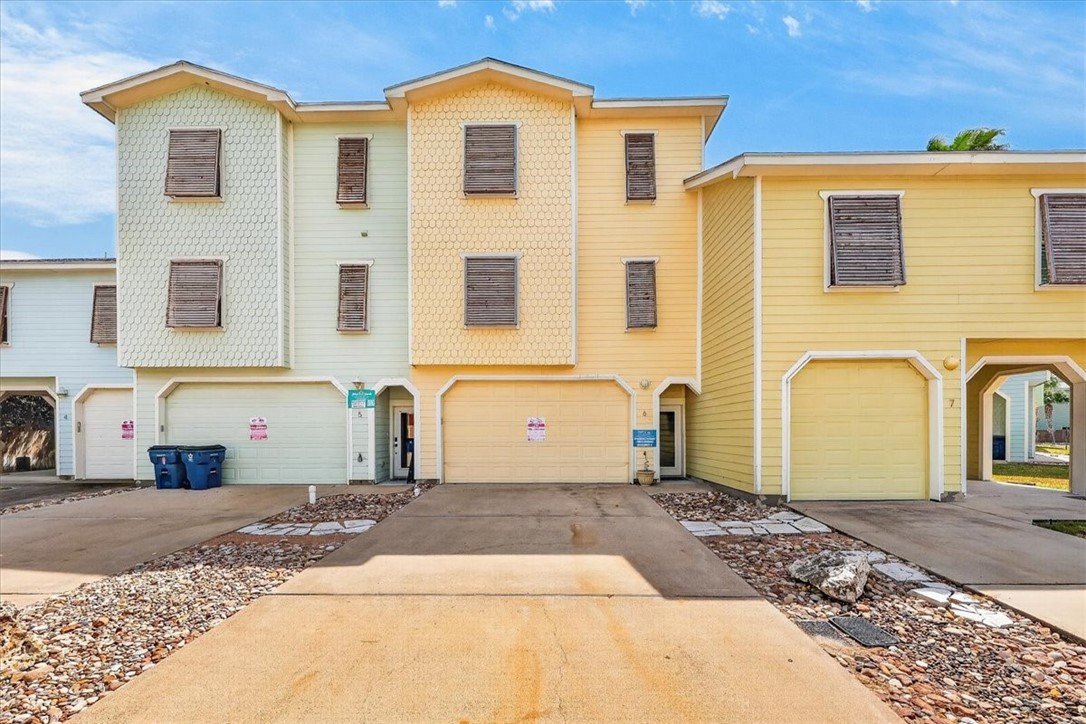247 W Roberts Avenue 6 Port Aransas TX 78373