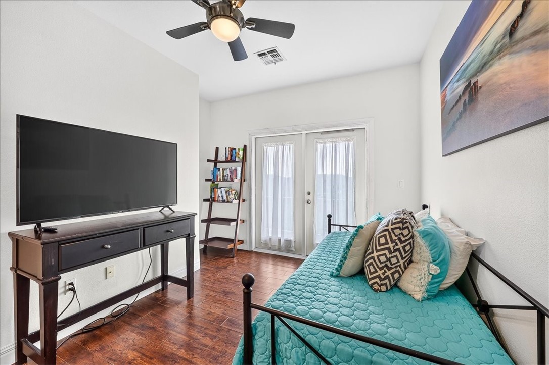 247 W Roberts Avenue 6 Port Aransas TX 78373