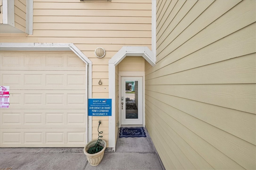 247 W Roberts Avenue 6 Port Aransas TX 78373