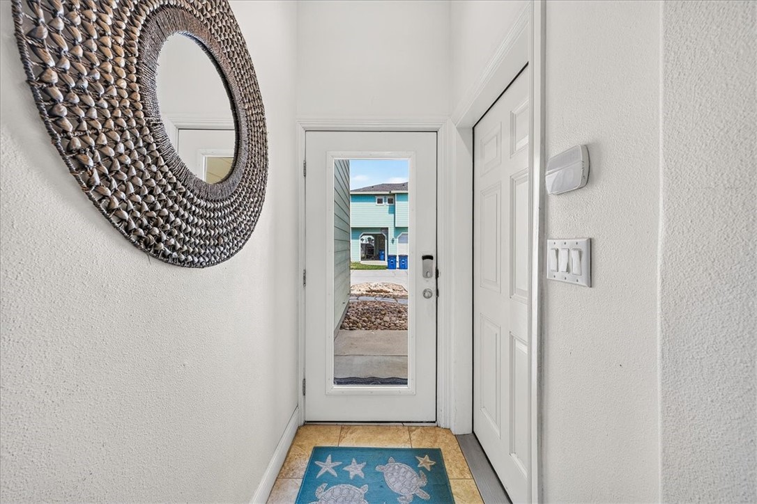 247 W Roberts Avenue 6 Port Aransas TX 78373