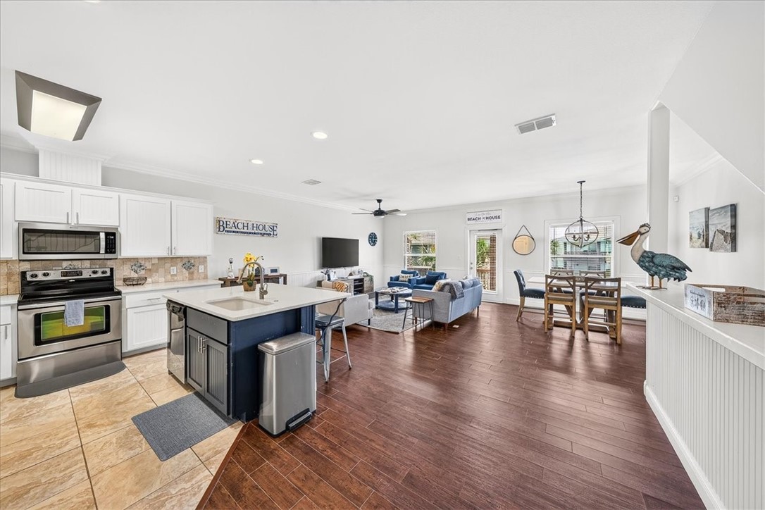 247 W Roberts Avenue 6 Port Aransas TX 78373