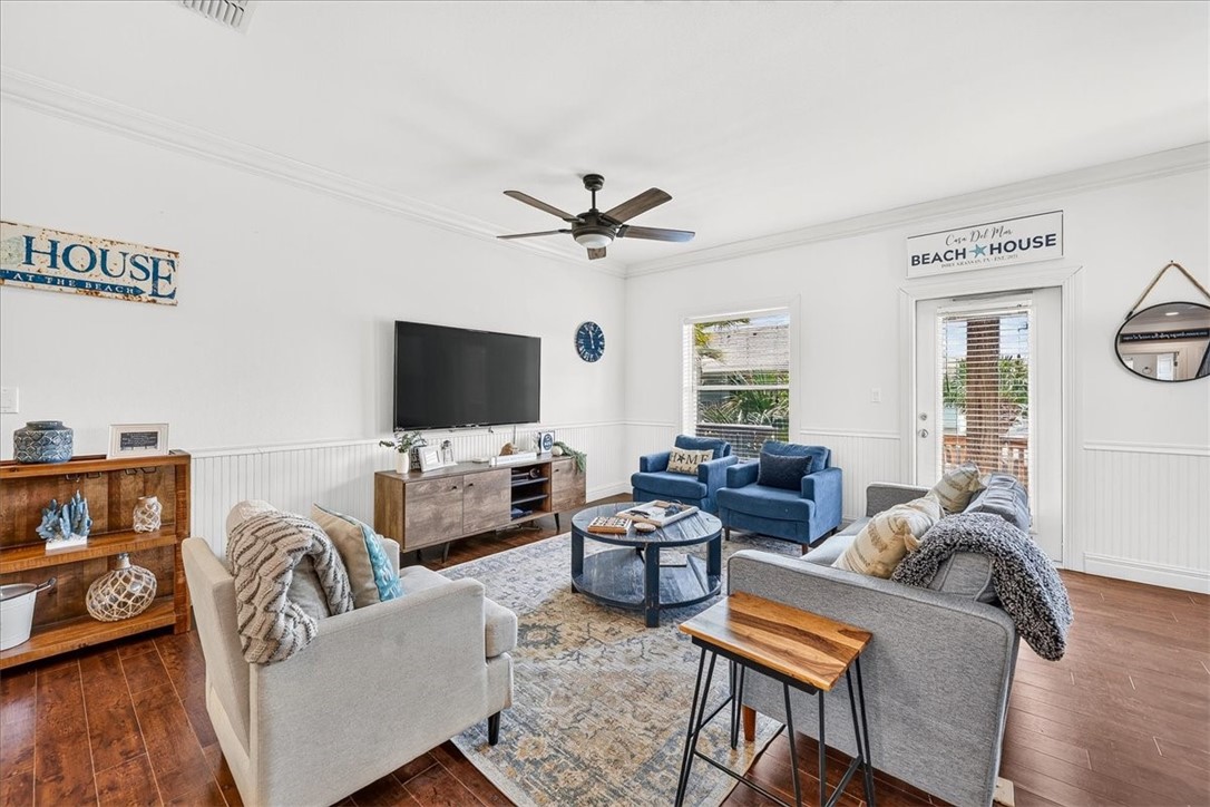 247 W Roberts Avenue 6 Port Aransas TX 78373