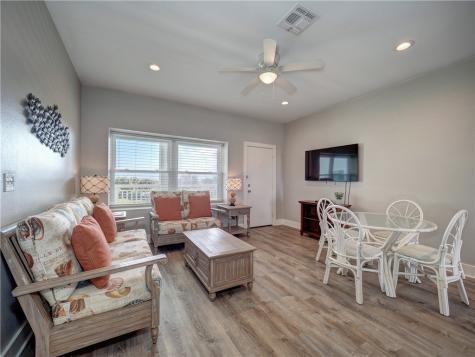 1107 Eleventh Street 32 Port Aransas TX 78373