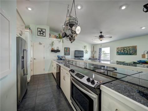 15010 Leeward Drive 4304 Corpus Christi TX 78418