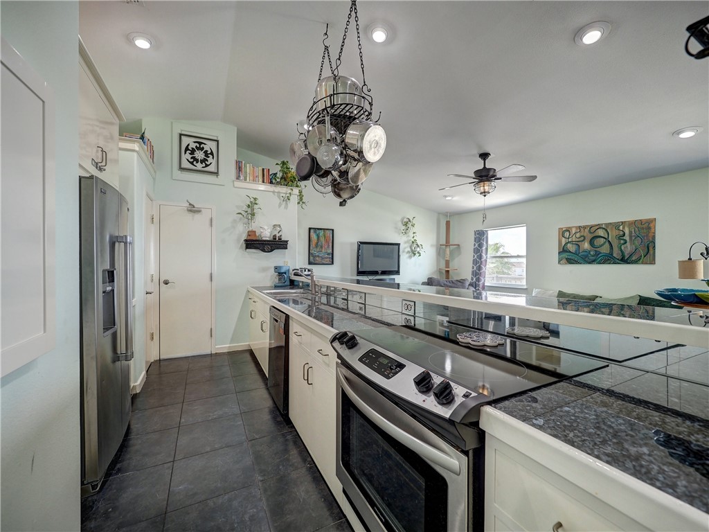 15010 Leeward Drive 4304 Corpus Christi TX 78418