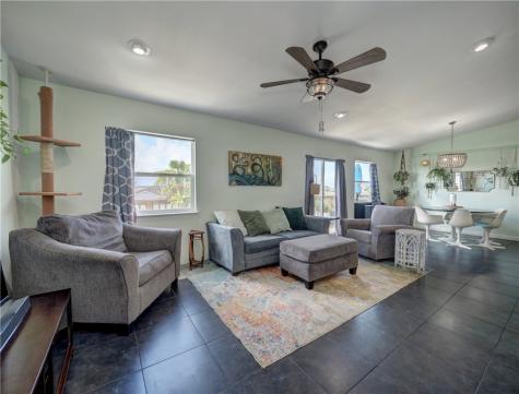 15010 Leeward Drive 4304 Corpus Christi TX 78418