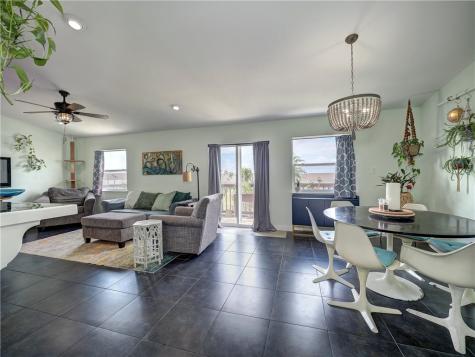 15010 Leeward Drive 4304 Corpus Christi TX 78418