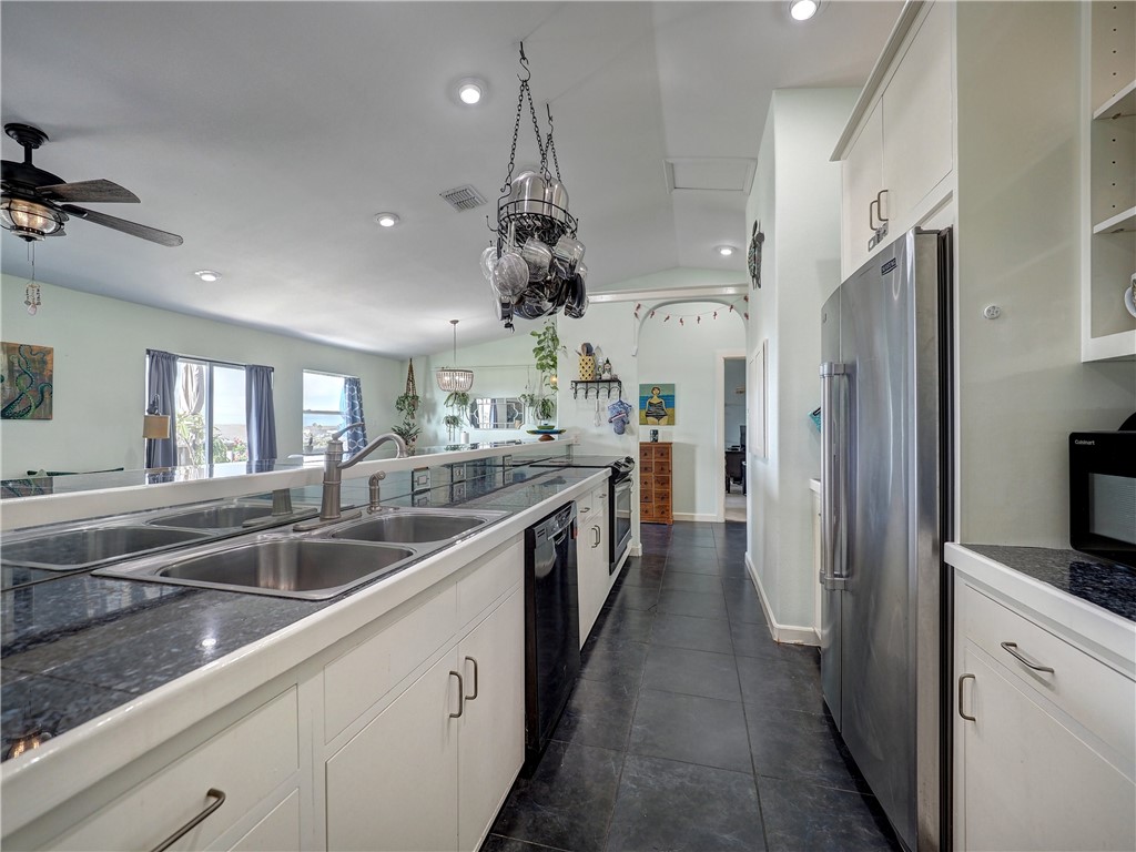 15010 Leeward Drive 4304 Corpus Christi TX 78418