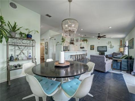 15010 Leeward Drive 4304 Corpus Christi TX 78418