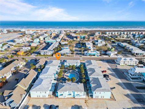2120 11th Street 404 Port Aransas TX 78373