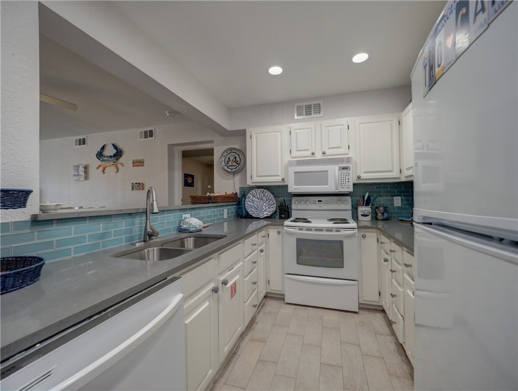 5973 State Highway 361 218 Port Aransas TX 78373