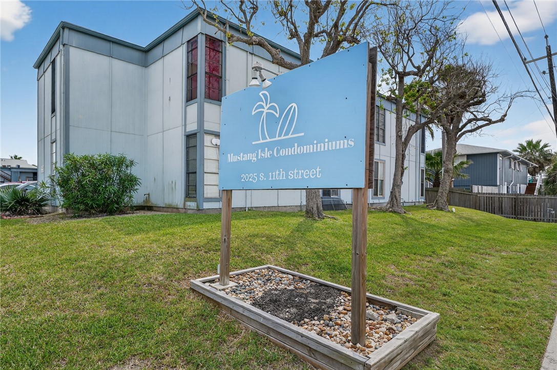 2025 S 11th St, Mustang Isle 2 Port Aransas TX 78373