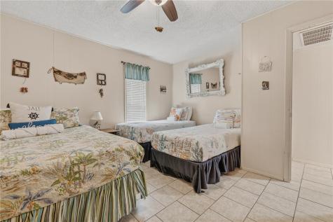 2025 S 11th St, Mustang Isle 2 Port Aransas TX 78373