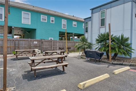 2025 S 11th St, Mustang Isle 2 Port Aransas TX 78373