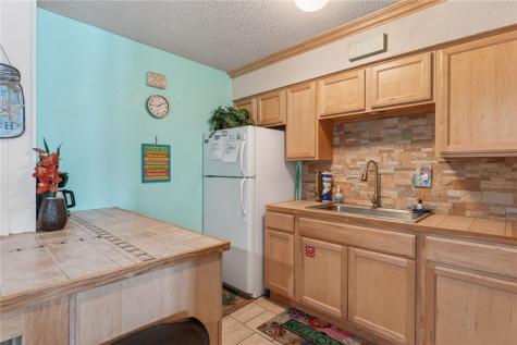 2025 S 11th St, Mustang Isle 2 Port Aransas TX 78373