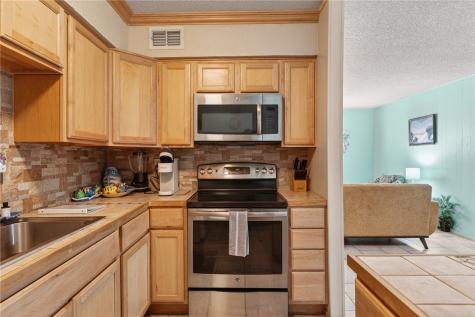 2025 S 11th St, Mustang Isle 2 Port Aransas TX 78373