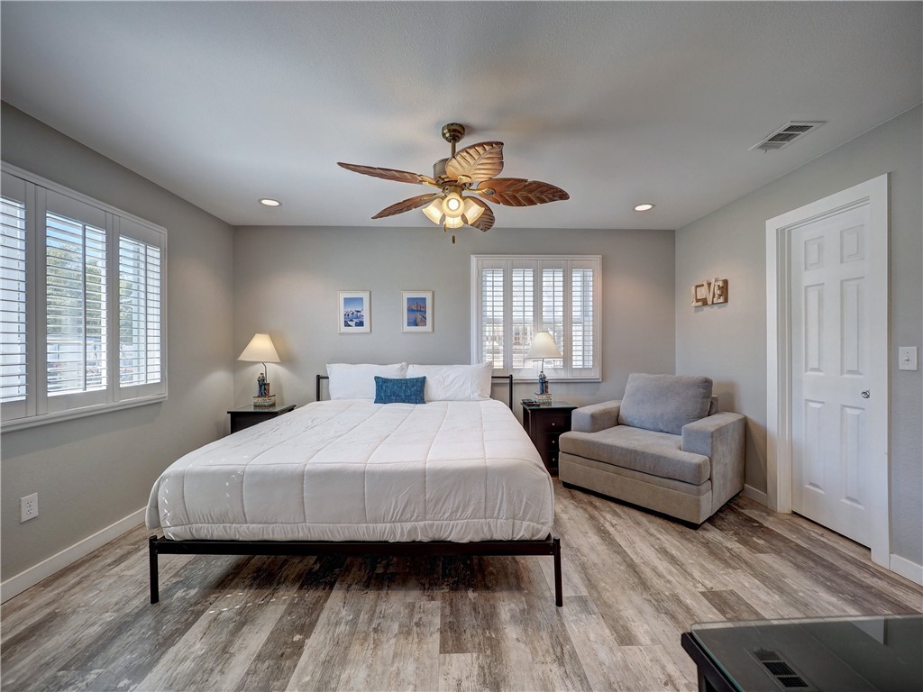 230 Cut Off 110 Port Aransas TX 78373