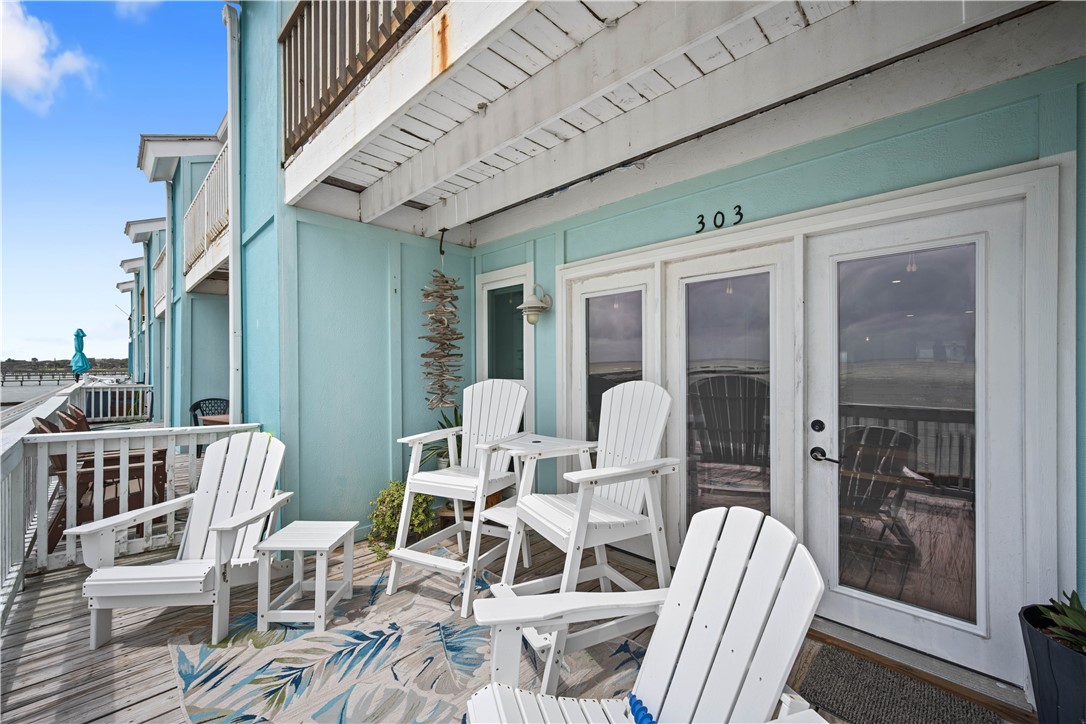 2292 N Fulton Beach Road 303 Rockport TX 78382