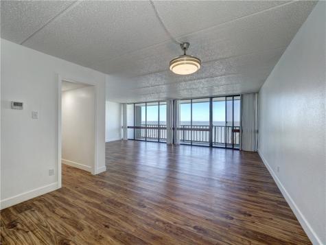 4334 Ocean Drive 504 Corpus Christi TX 78412