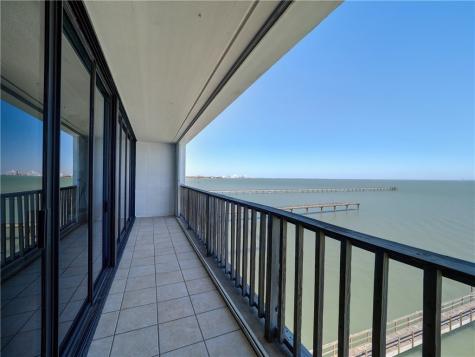 4334 Ocean Drive 504 Corpus Christi TX 78412