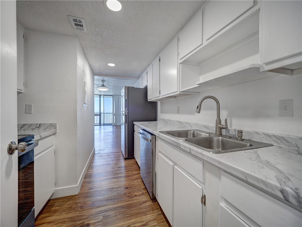 4334 Ocean Drive 504 Corpus Christi TX 78412