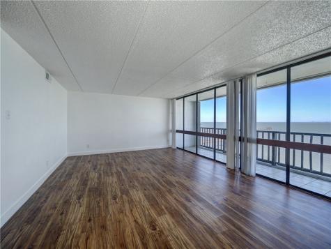 4334 Ocean Drive 504 Corpus Christi TX 78412