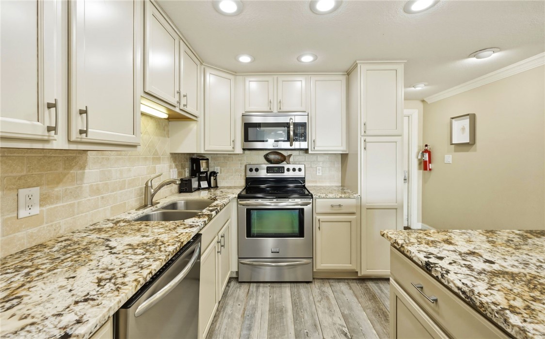 14810 Windward Drive 610 Corpus Christi TX 78418
