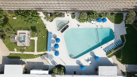 14810 Windward Drive 416 Corpus Christi TX 78418