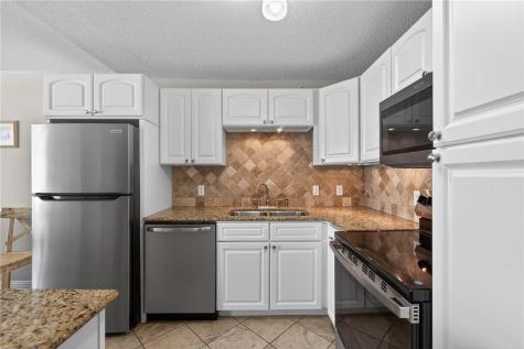 14810 Windward Drive 416 Corpus Christi TX 78418