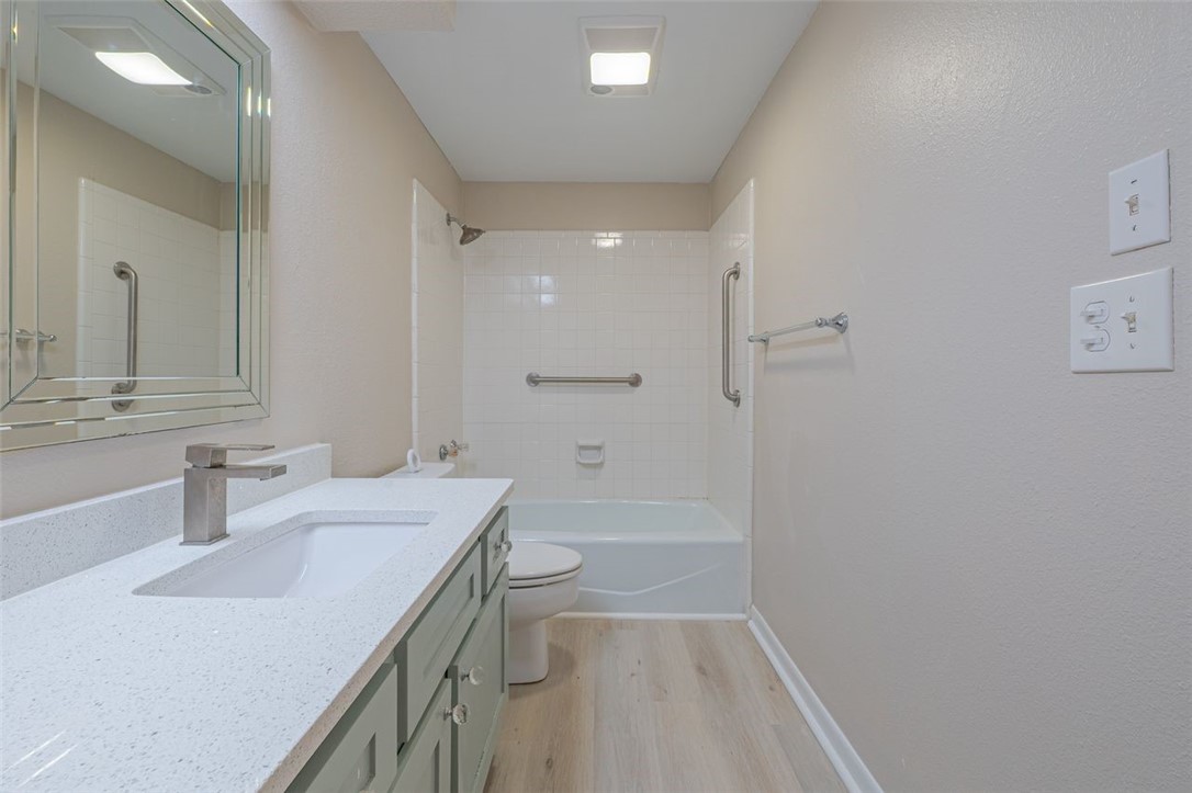 210 Oak Bay Street 402 Rockport TX 78382