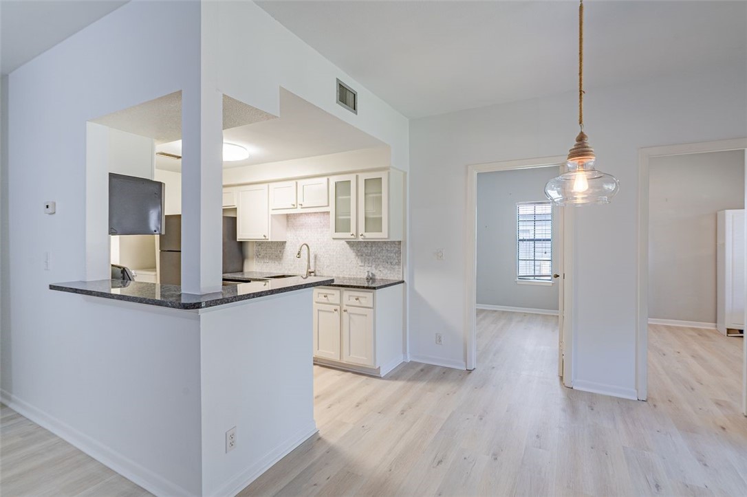210 Oak Bay Street 402 Rockport TX 78382