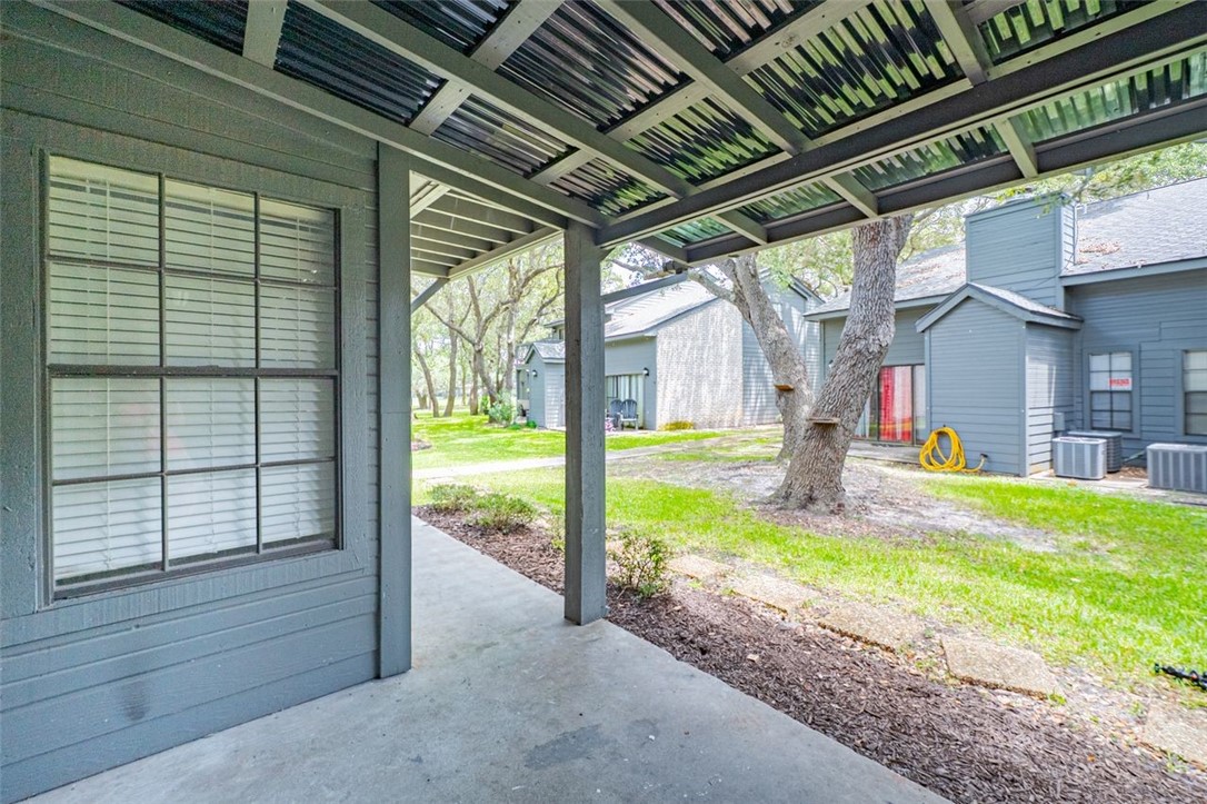 210 Oak Bay Street 402 Rockport TX 78382