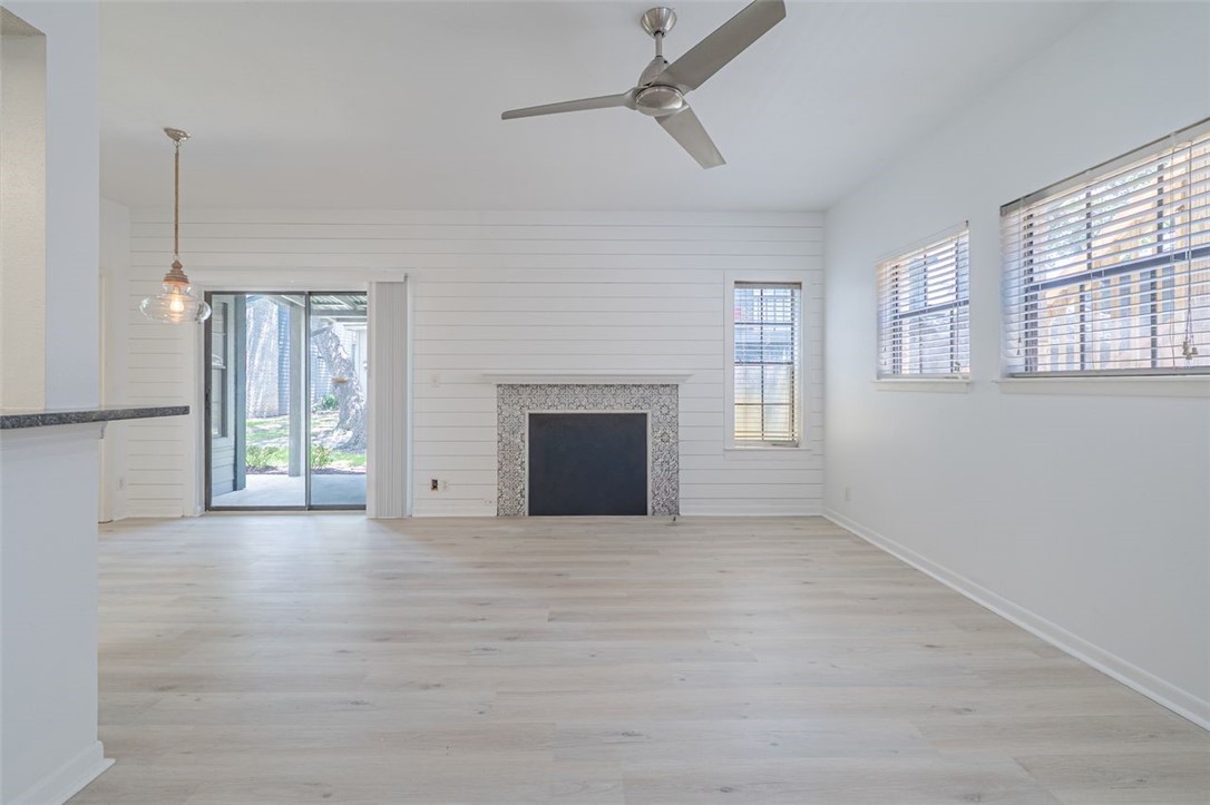 210 Oak Bay Street 402 Rockport TX 78382