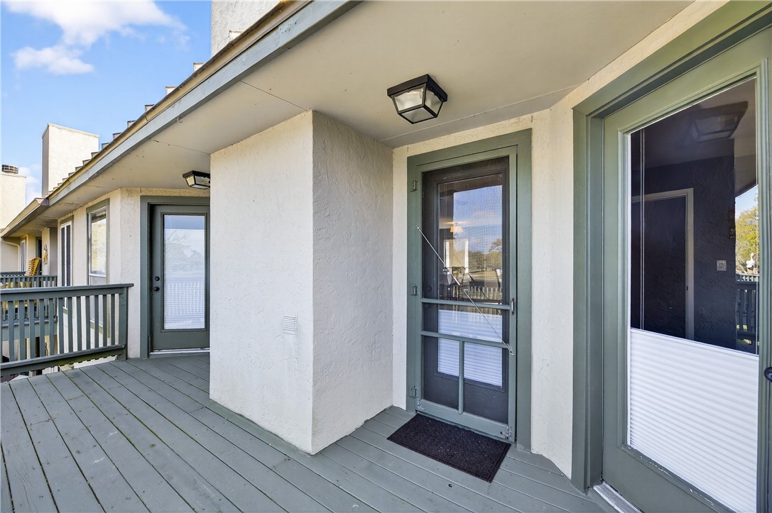 302 St Andrews G-203 Rockport TX 78382
