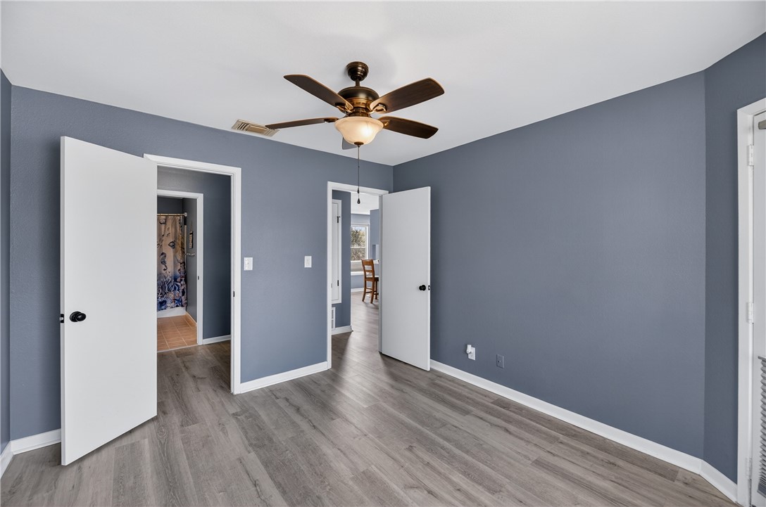 302 St Andrews G-203 Rockport TX 78382