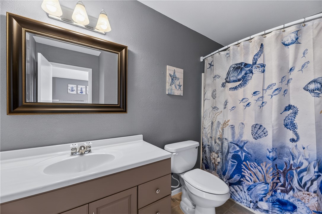 302 St Andrews G-203 Rockport TX 78382