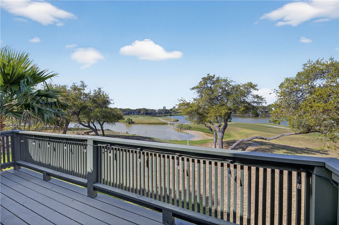 302 St Andrews G-203 Rockport TX 78382