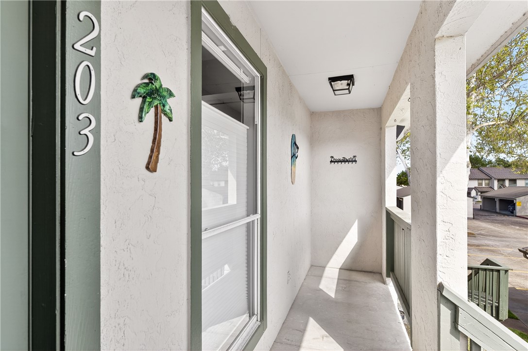 302 St Andrews G-203 Rockport TX 78382