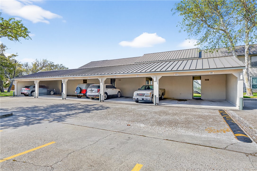 302 St Andrews G-203 Rockport TX 78382