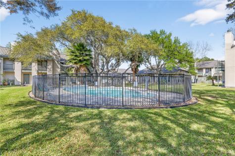 302 St Andrews G-203 Rockport TX 78382