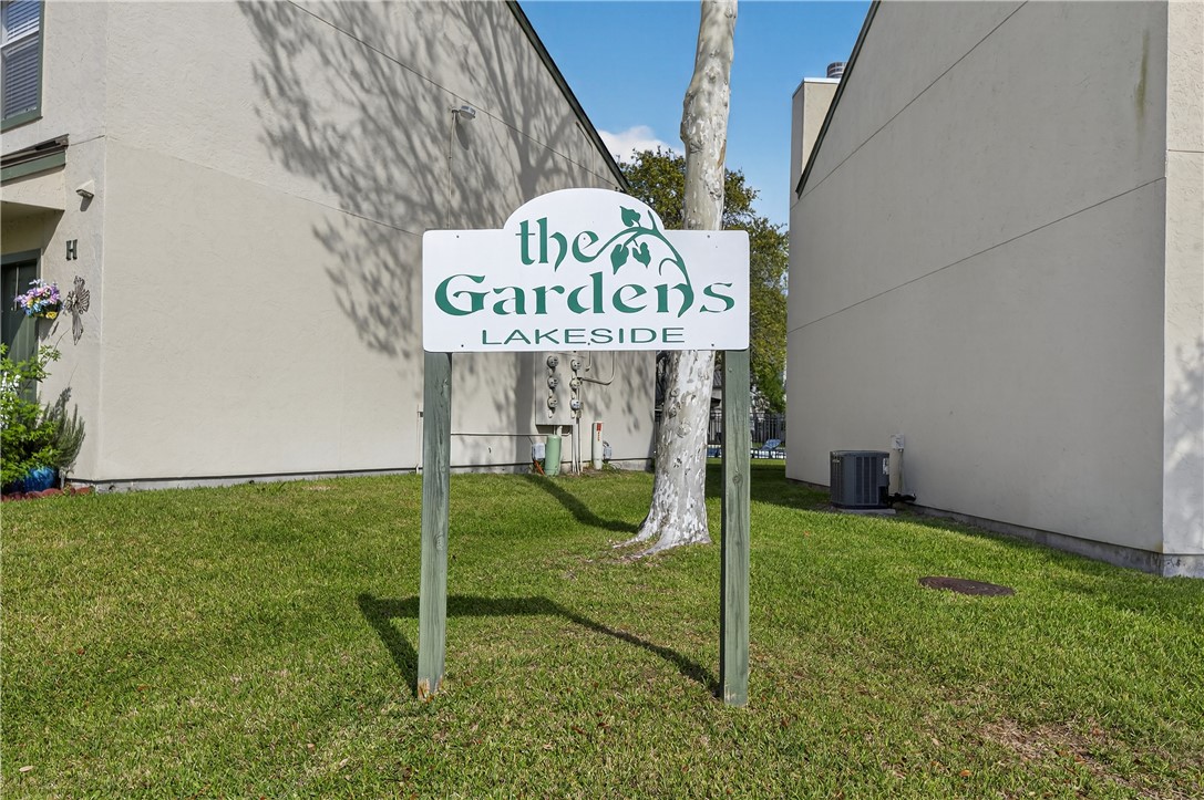 302 St Andrews G-203 Rockport TX 78382