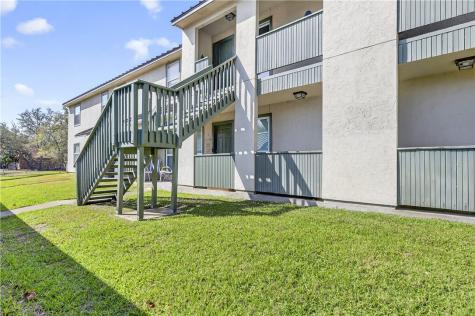 302 St Andrews G-203 Rockport TX 78382