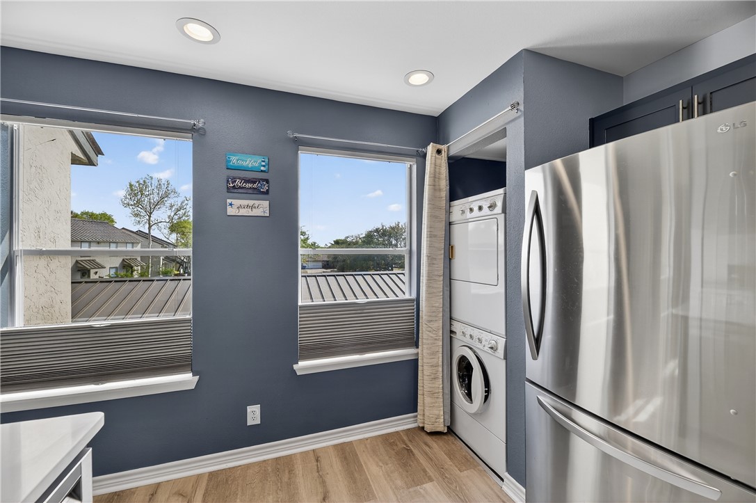 302 St Andrews G-203 Rockport TX 78382