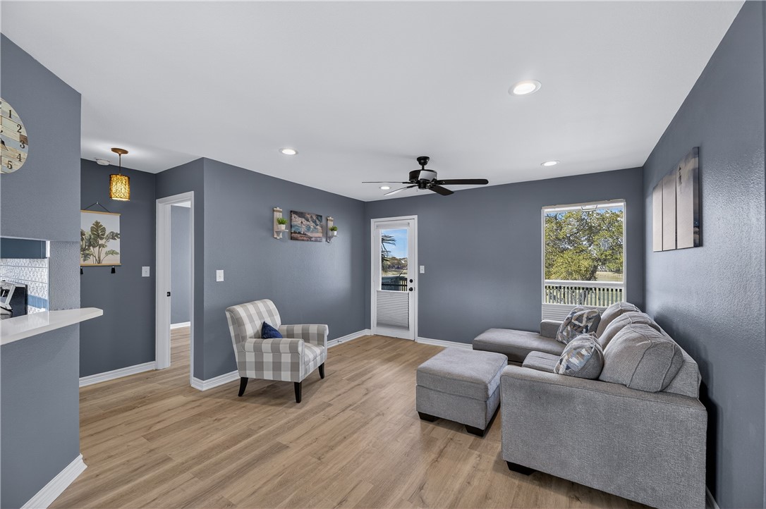 302 St Andrews G-203 Rockport TX 78382