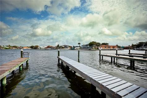 2516 Bayhouse Drive 2516 Rockport TX 78382
