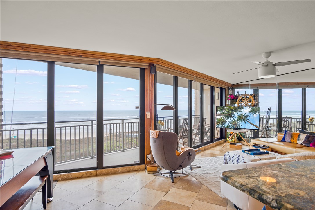 6649 Seacomber Drive 304 Port Aransas TX 78373