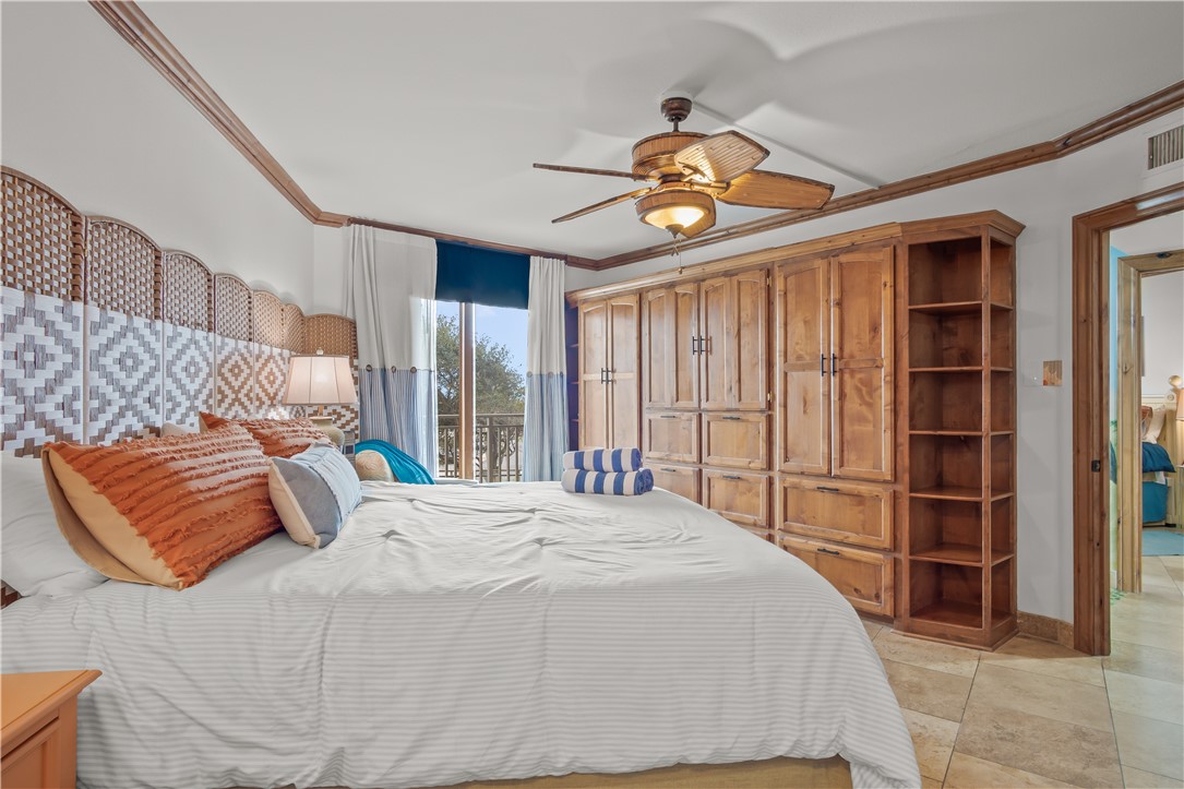 6649 Seacomber Drive 304 Port Aransas TX 78373