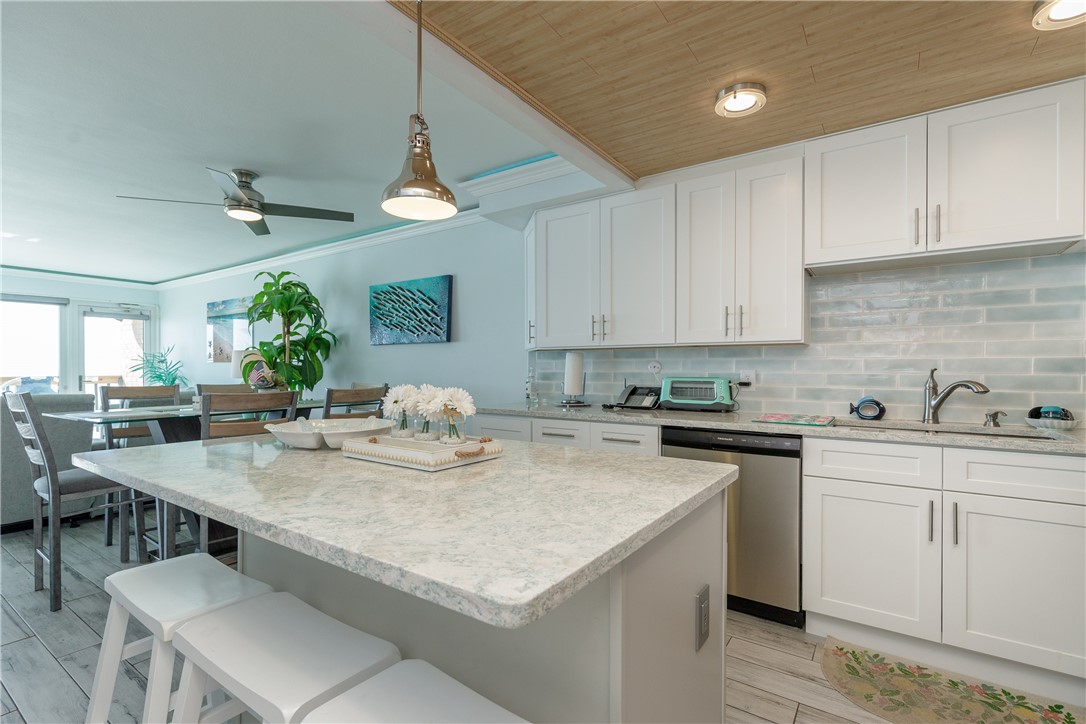 14810 Windward Drive 608 Corpus Christi TX 78418