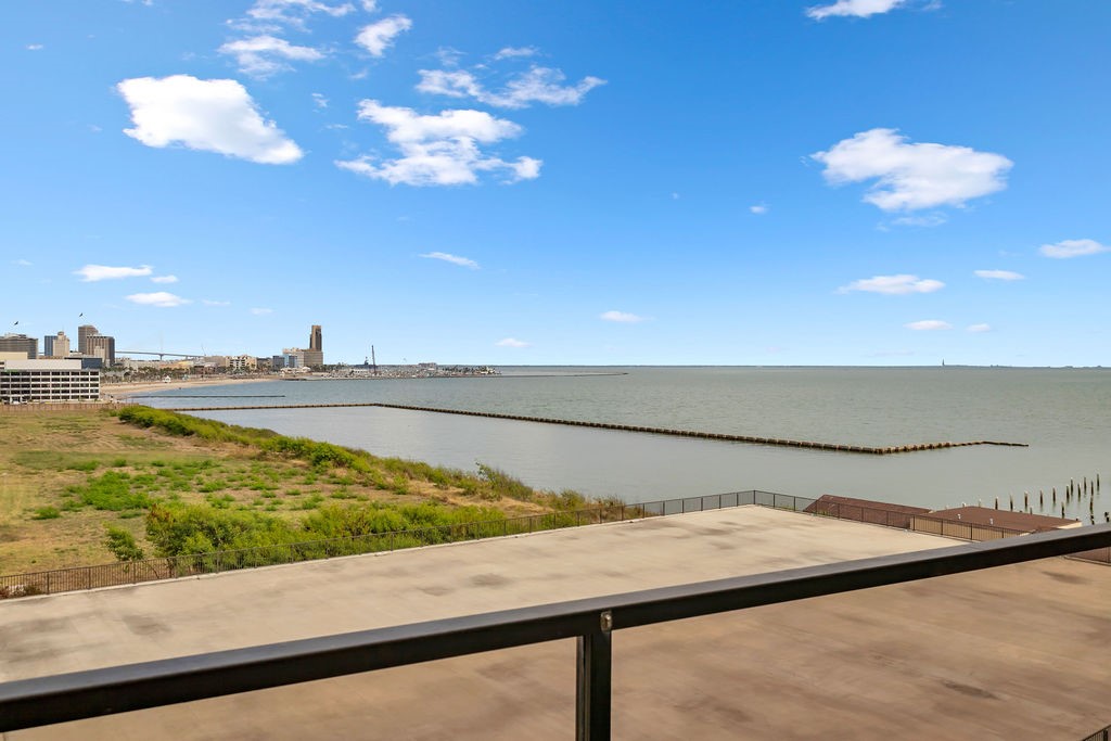 1400 Ocean Dr 502b Corpus Christi TX 78404