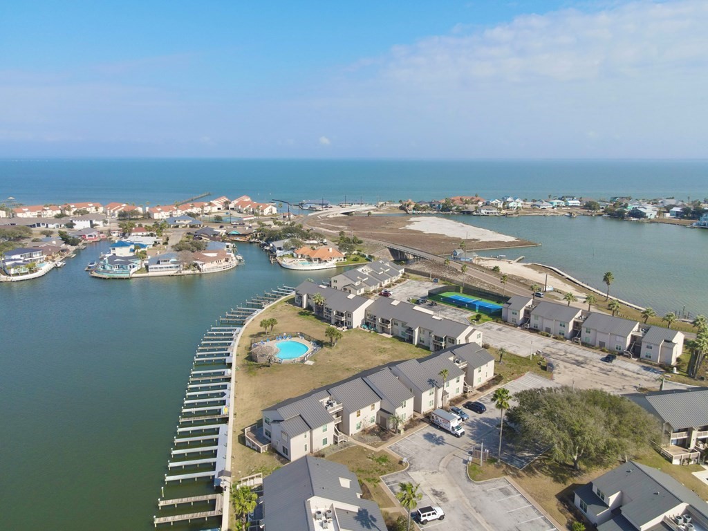 2506 Bayhouse Drive 2506 Rockport TX 78382